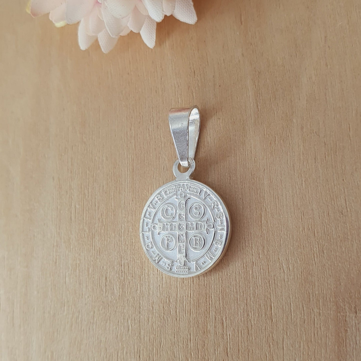 Medalla de Plata San Benito 15 mm - Joyas Alicanto