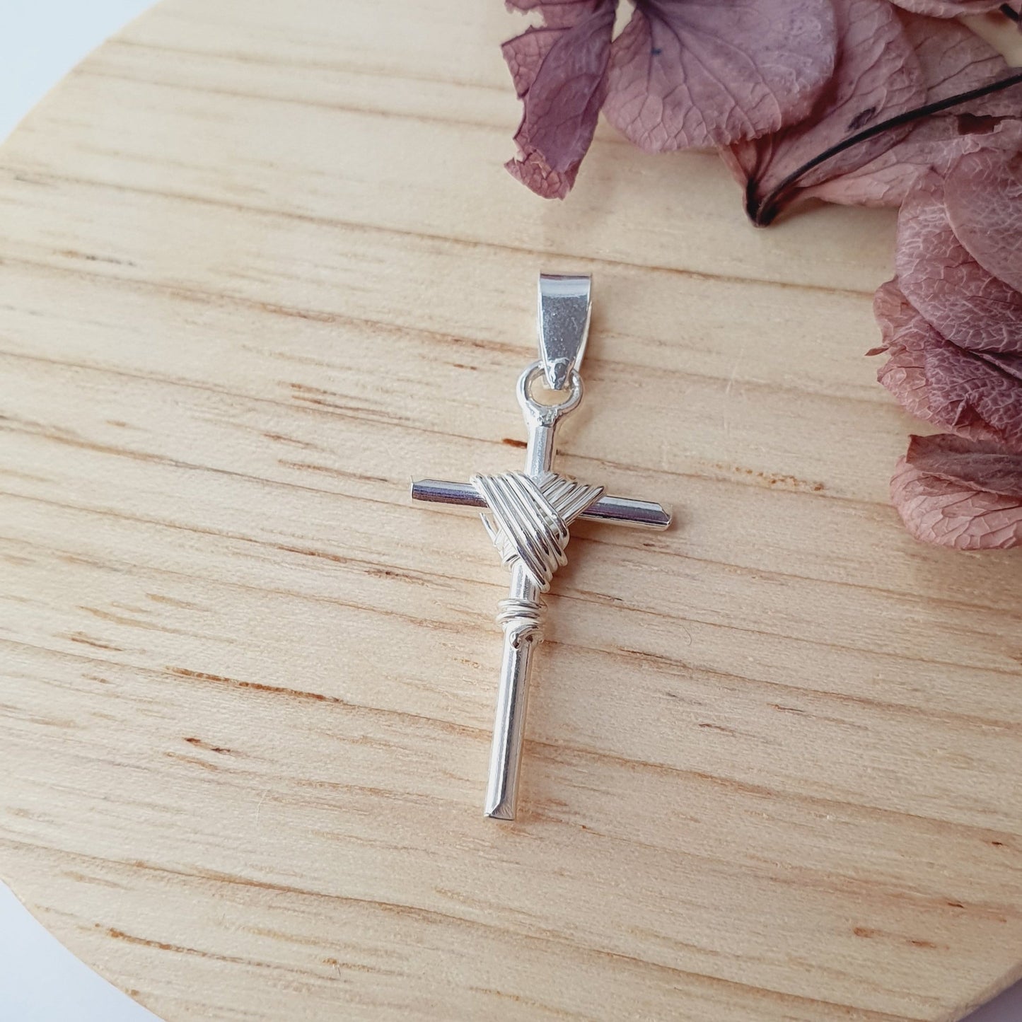 Cruz Plata Manto de Cristo 25 mm - Joyas Alicanto