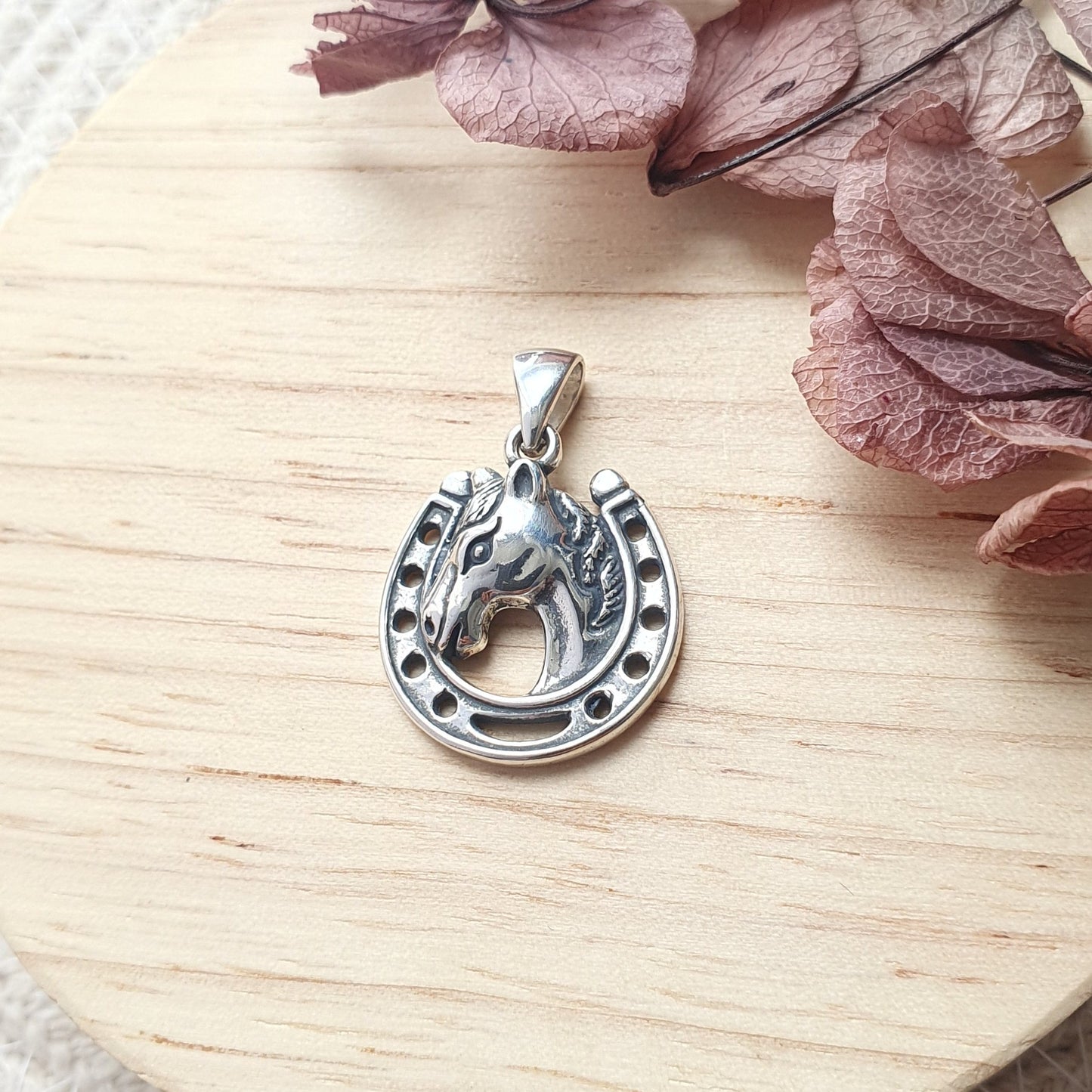 Colgante Plata Herradura con Caballo