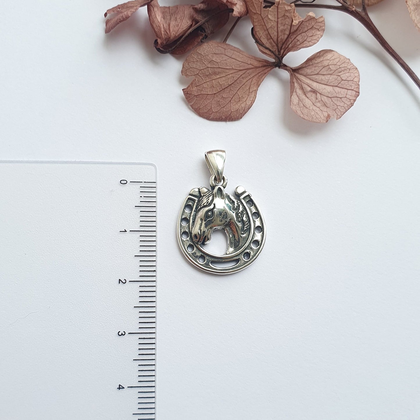 Colgante Plata Herradura con Caballo