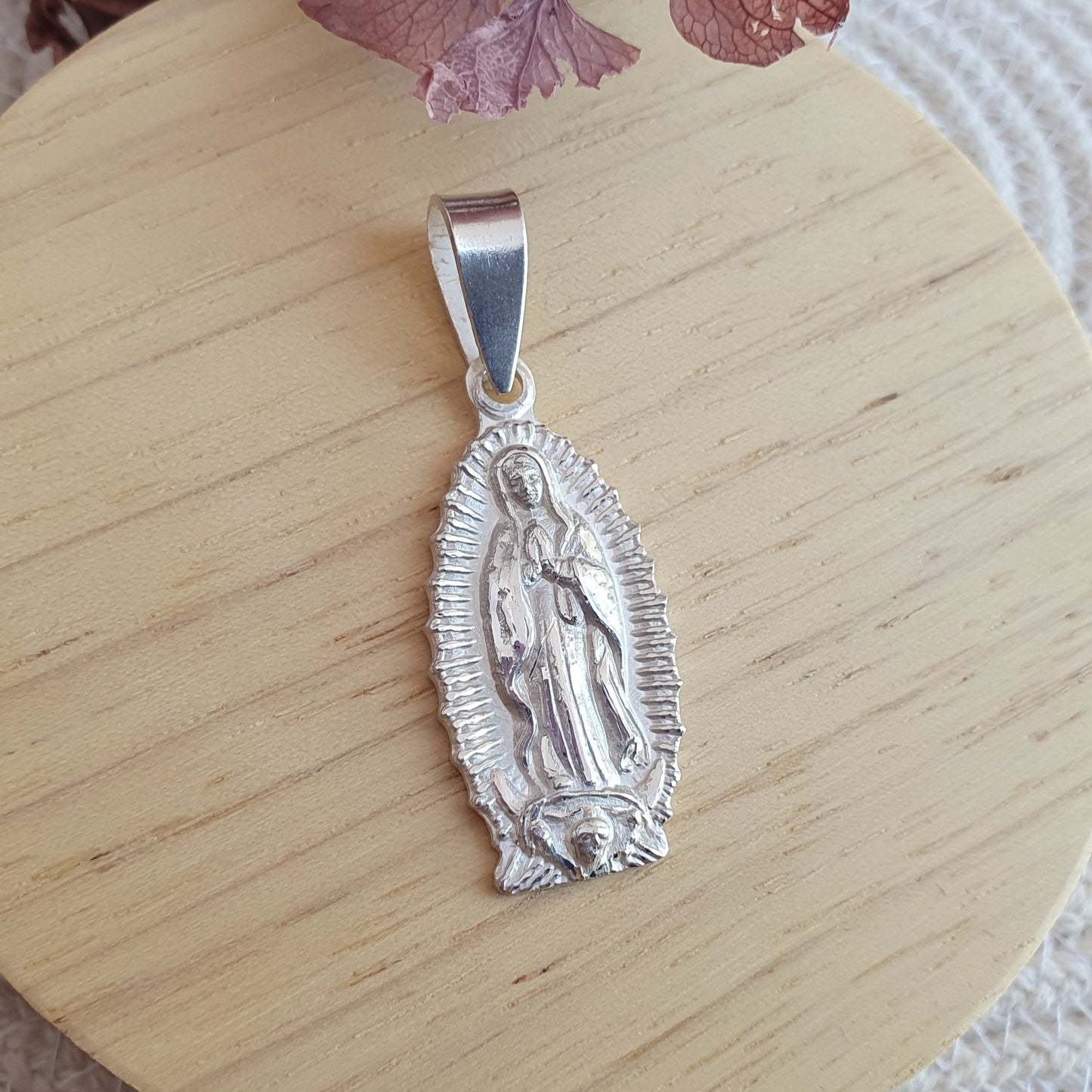 Medalla Plata Virgen de Guadalupe 30mm - Joyas Alicanto