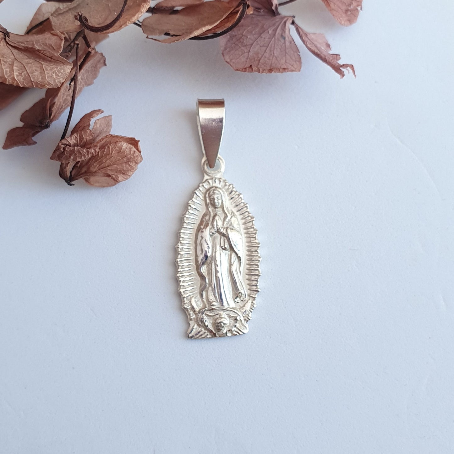 Medalla Plata Virgen de Guadalupe 30mm - Joyas Alicanto