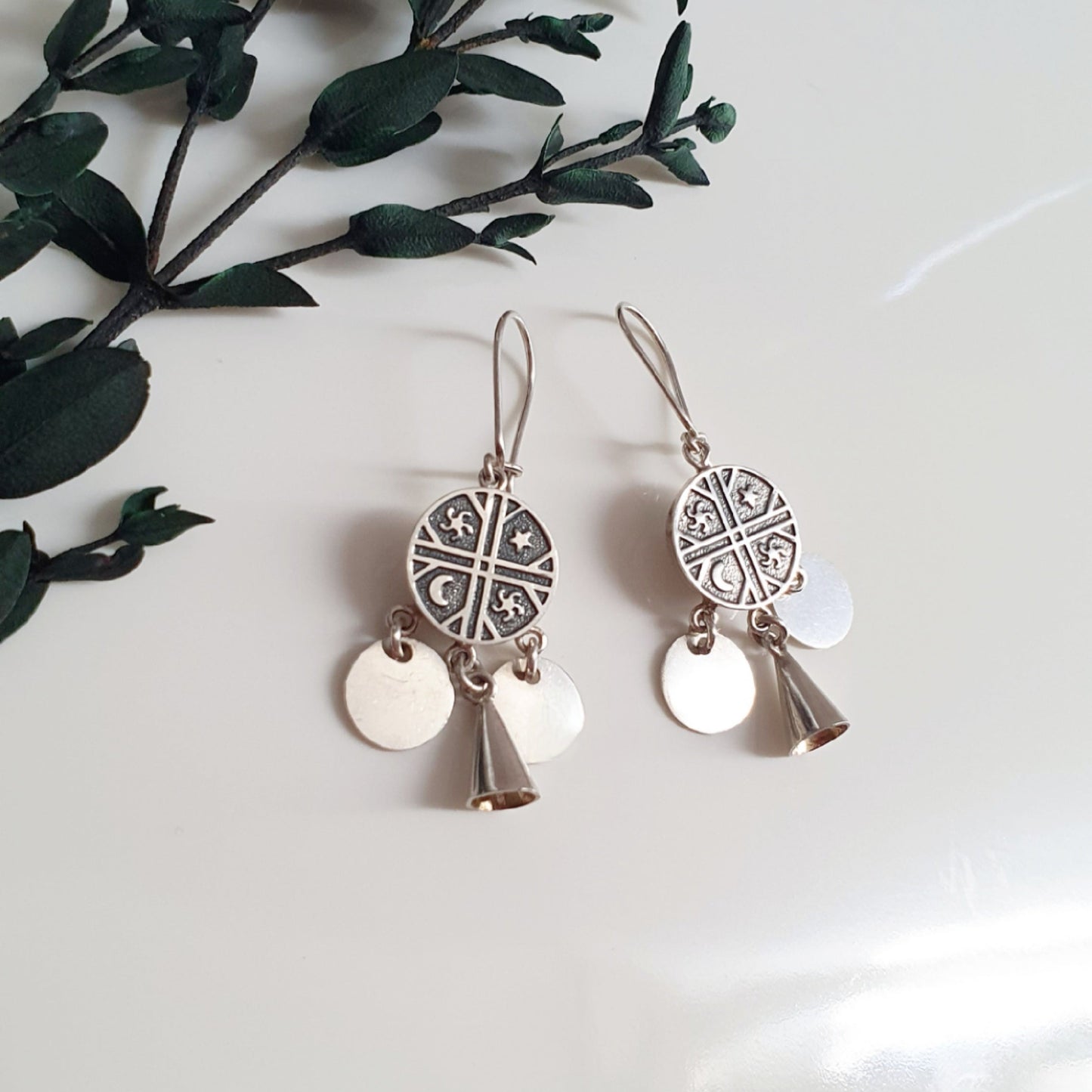 Conjunto Plata Nacional Kultrun Mapuche con Campanas.