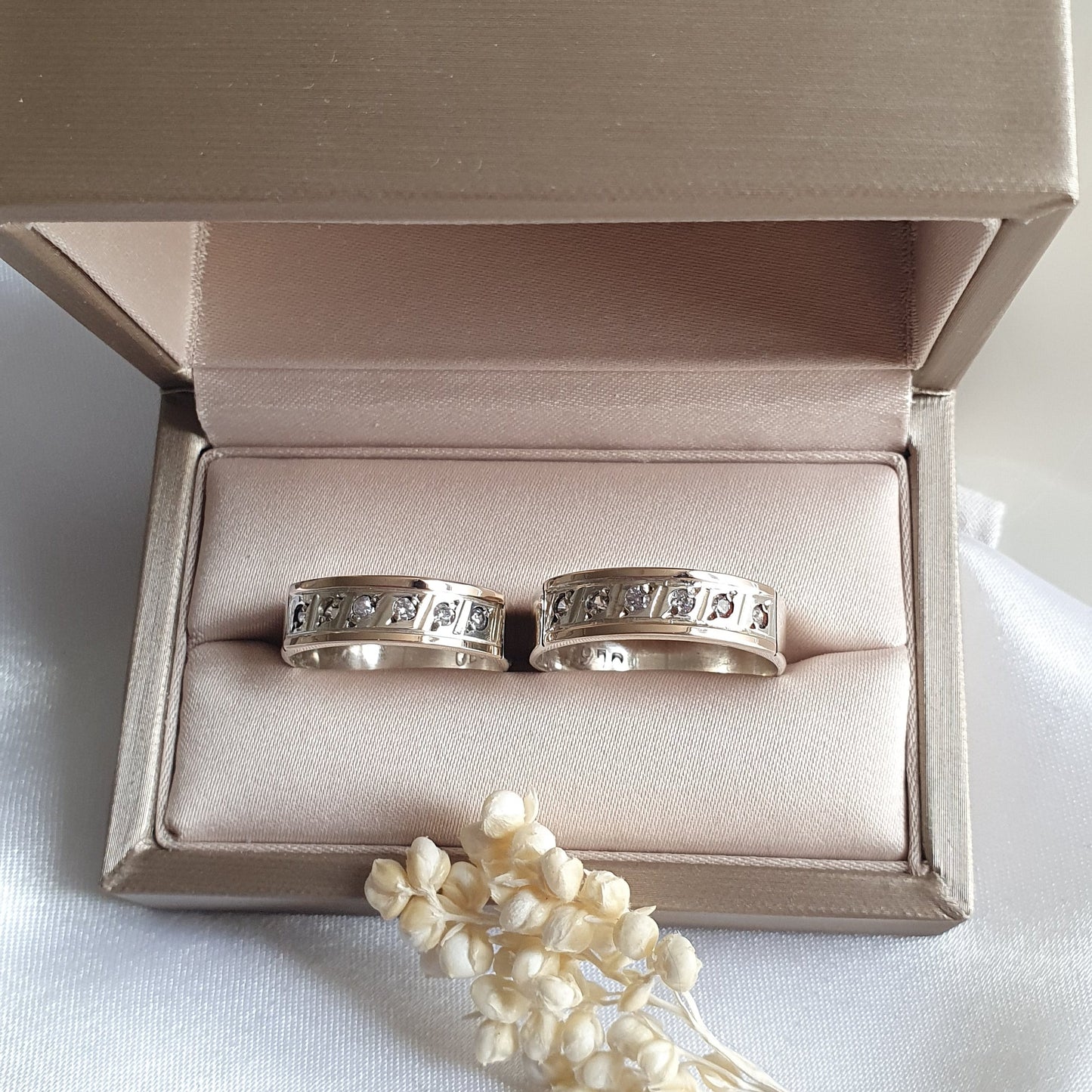 Anillo Cintillo Plata con Oro 18kt. - Joyas Alicanto