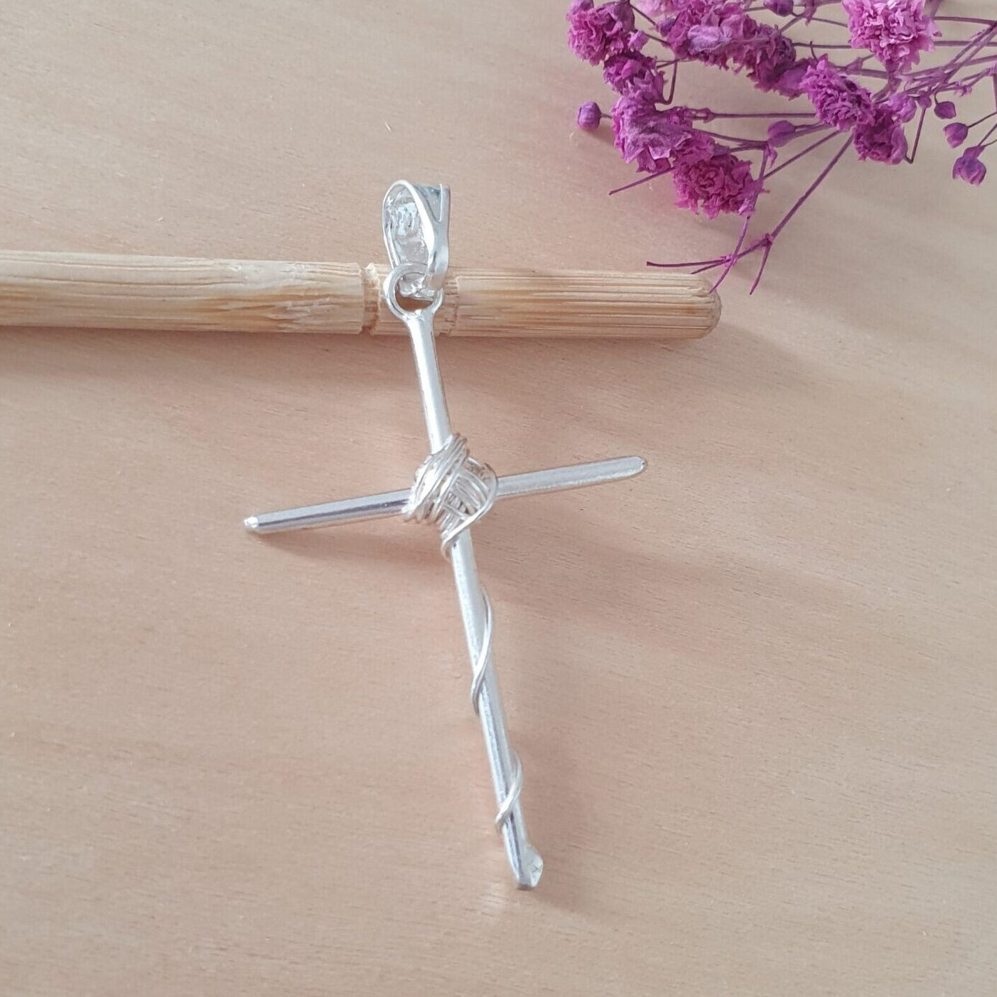 Cruz de Plata Trenzada 80mm