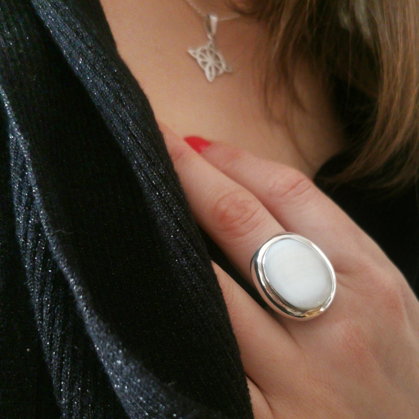 Anillo Lapidado Piedra Nácar