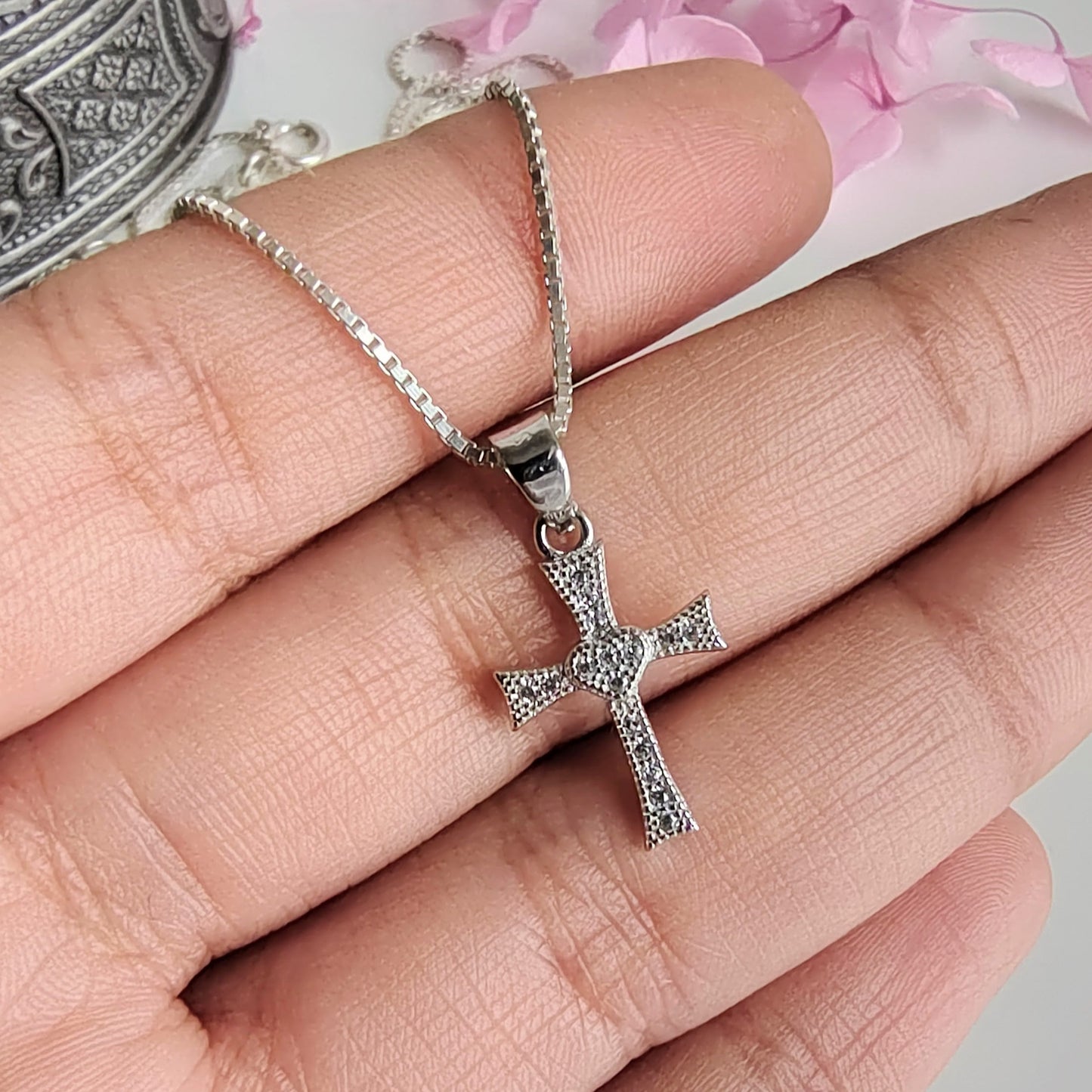 Cruz de Plata y Circón 15 mm