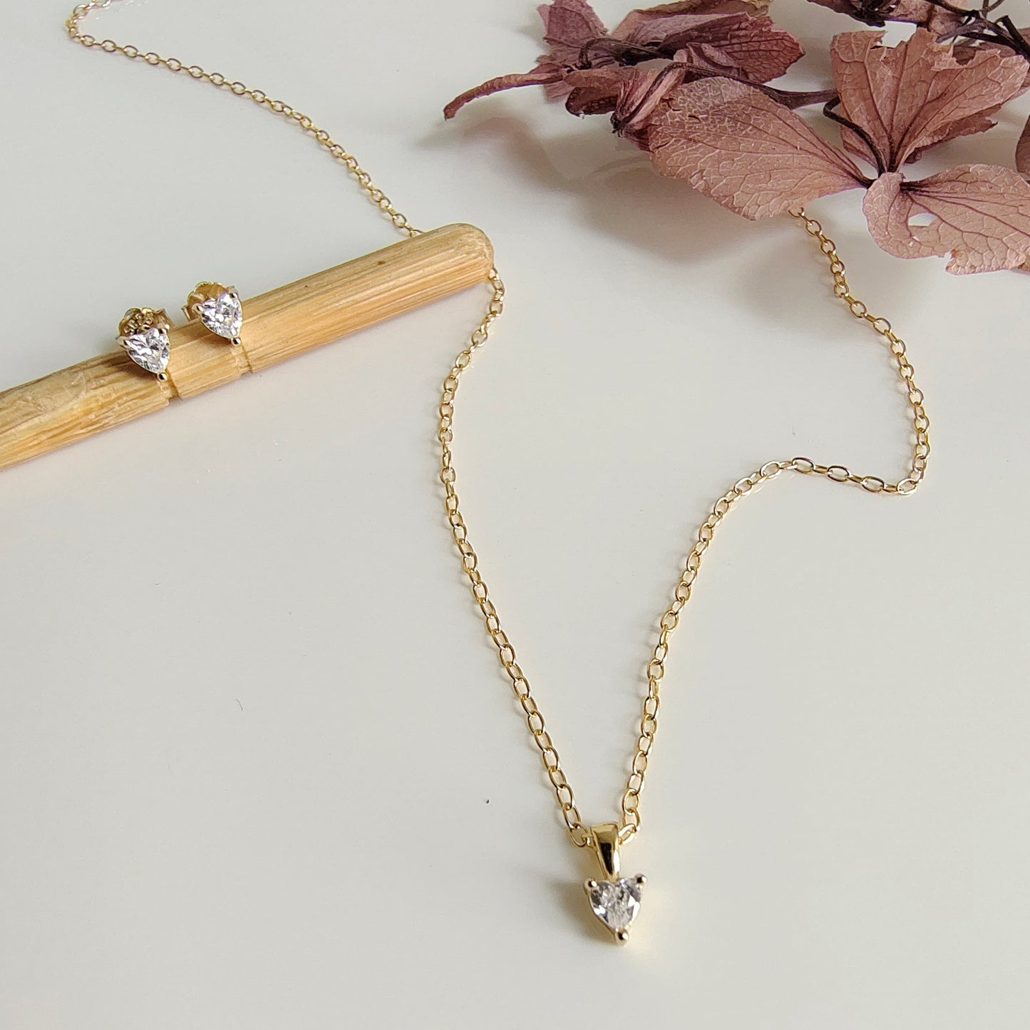 Conjunto Plata Dorada Punto de Luz Corazón