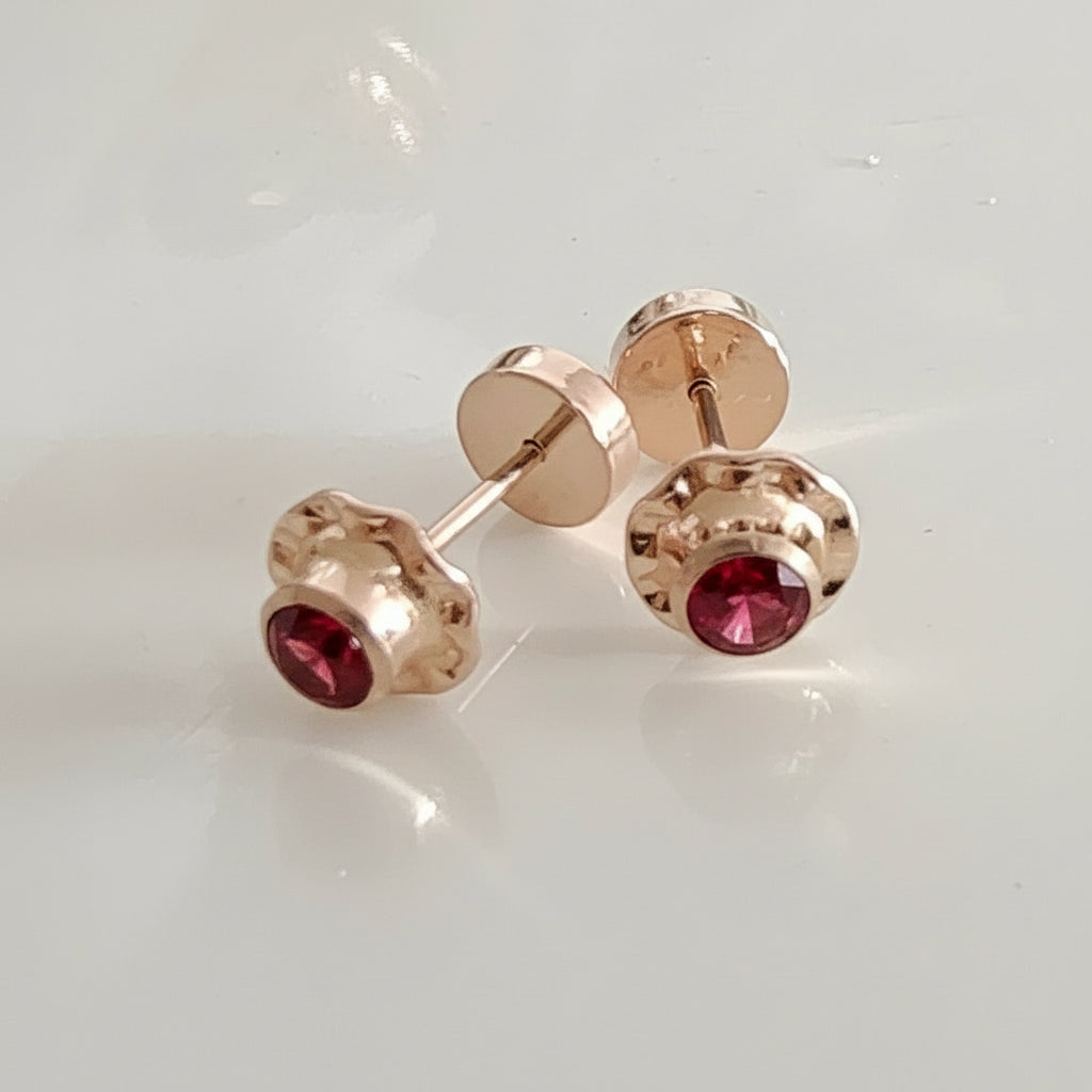 Aros Oro 14kl. Flor Rojo 7mm