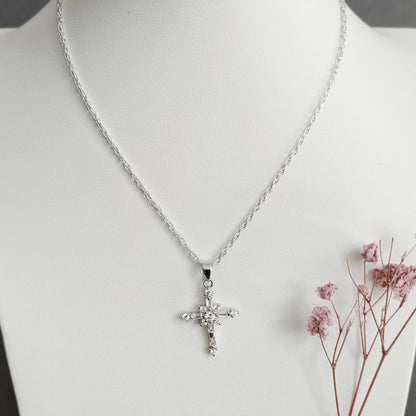 Cruz plata y circones