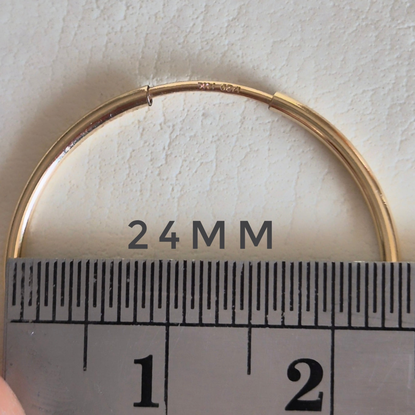 Aro argolla Oro 14K G.F 24 mm con bolita facetada