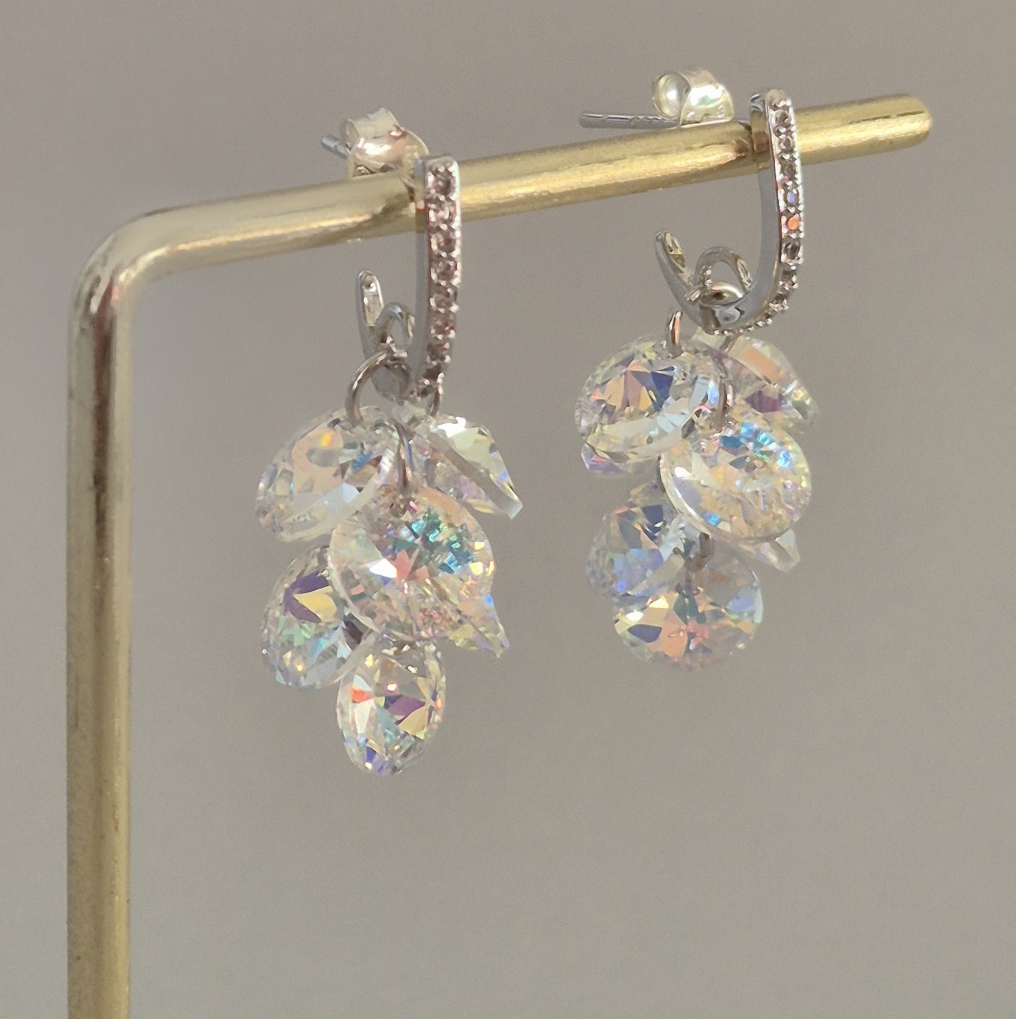 Aros de Plata 925 con 7 Cristales Redondos y Circones