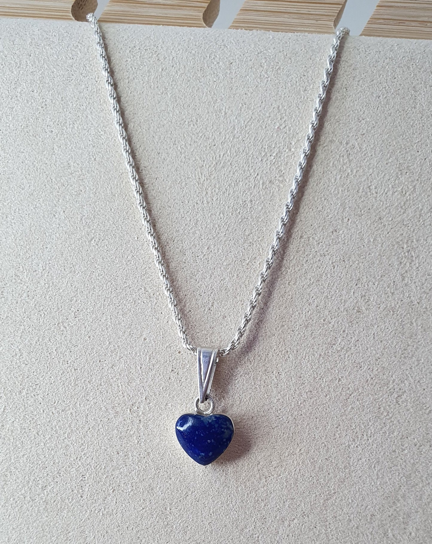 Colgante Plata Mini Corazon Lapislazuli.