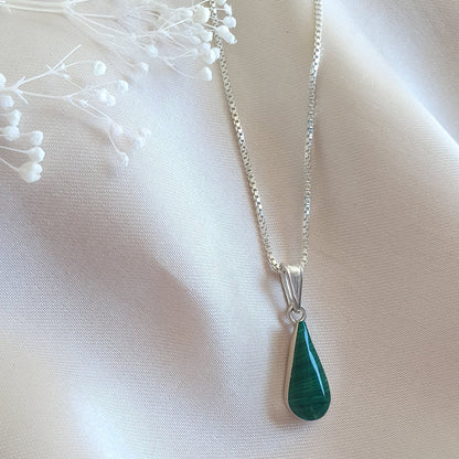 Conjunto Gota Plata con Piedra Malaquita Natural - Joyas Alicanto