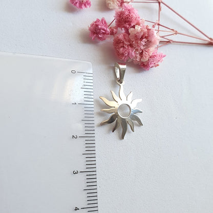 Colgante Plata Mini Sol. - Joyas Alicanto