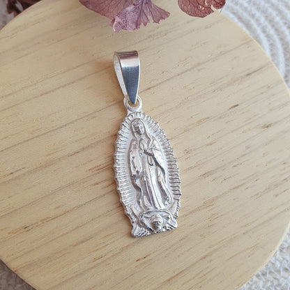 Medalla Plata Virgen de Guadalupe 30mm - Joyas Alicanto
