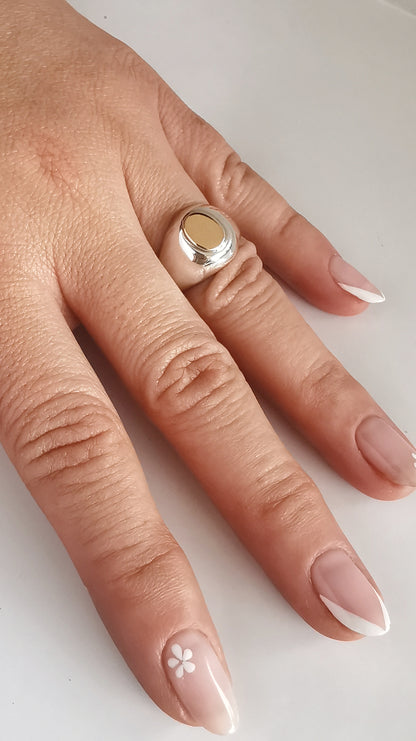 Anillo Sello Ovalado Plata con Oro 18kl. - Joyas Alicanto