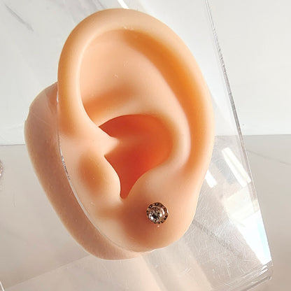 Aros Oro 14kl. Flor Blanca 5mm