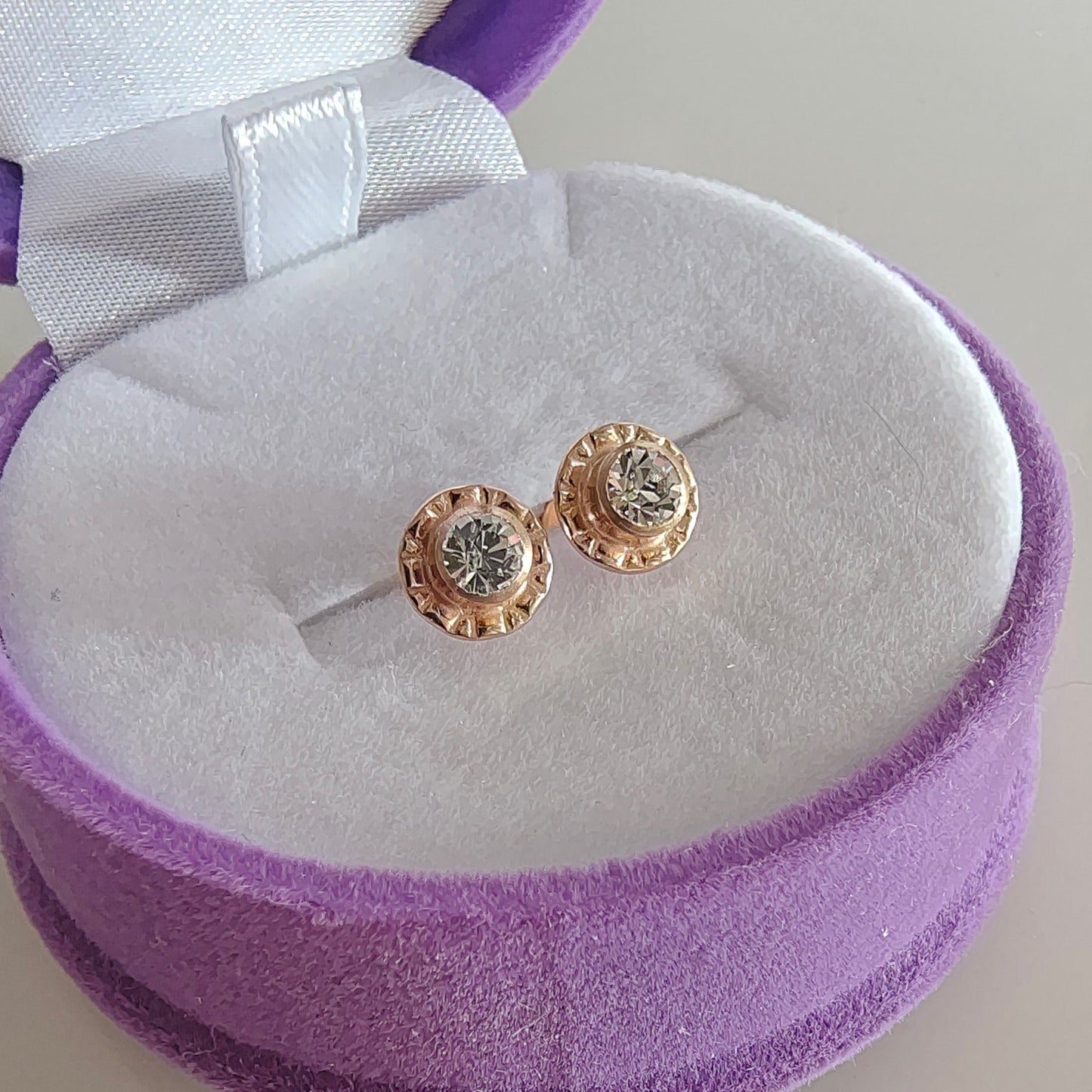 Aros Oro 14kl. Flor Blanca 7mm