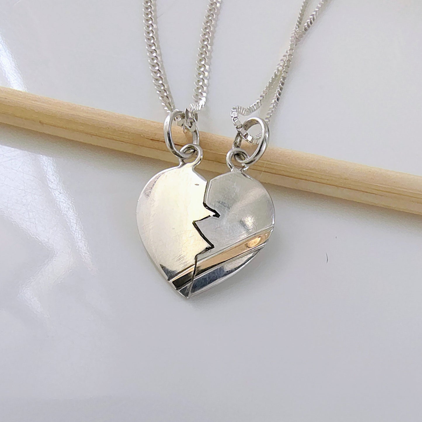 Colgante Plata Corazón Partido 20mm