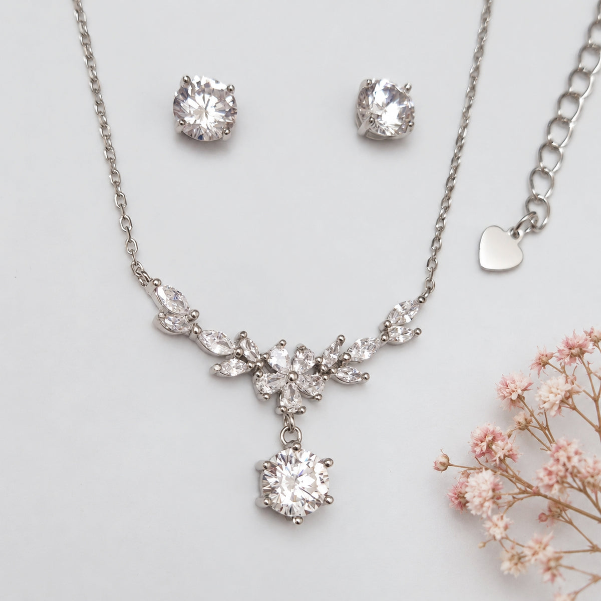 Conjunto Flor de Luz de Plata 925 con Circones