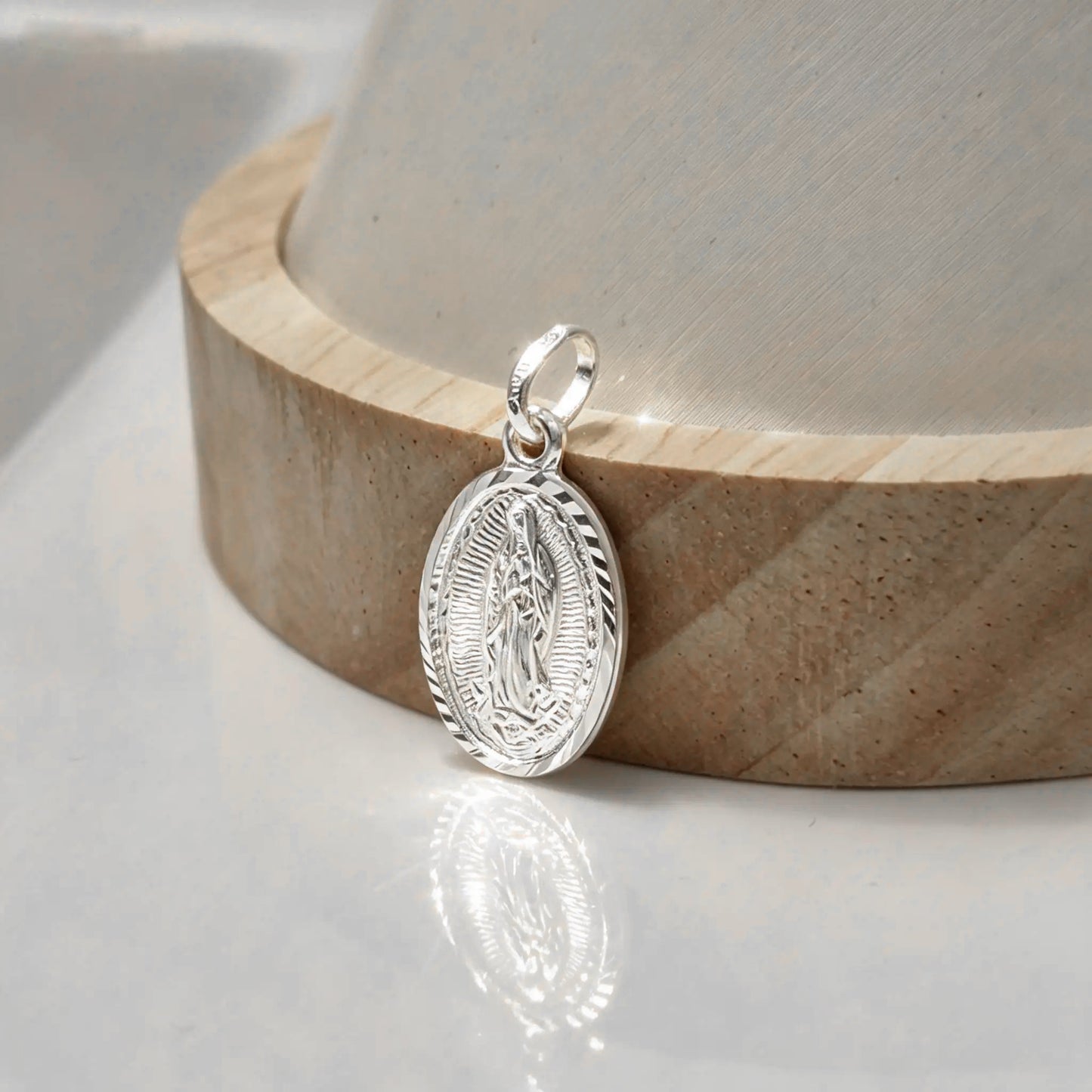 Medalla Virgen de los Rayos – Plata 925