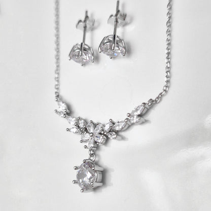 Conjunto Flor de Luz de Plata 925 con Circones
