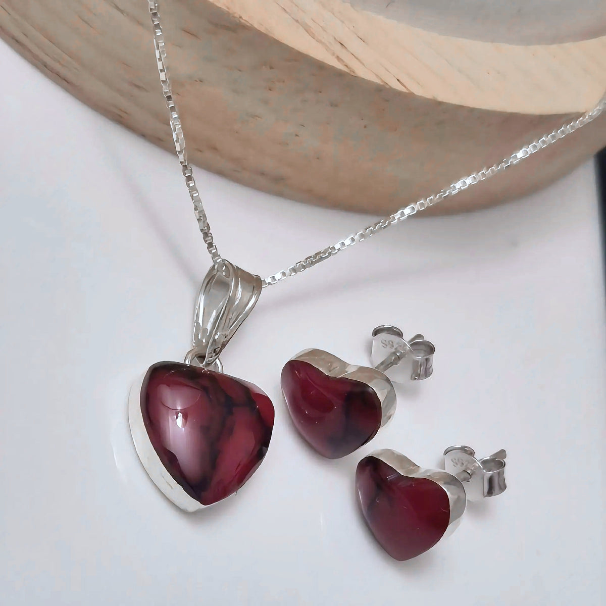 Conjunto Corazón de Jaspe Rojo Natural en Plata con Cadena Italiana 925