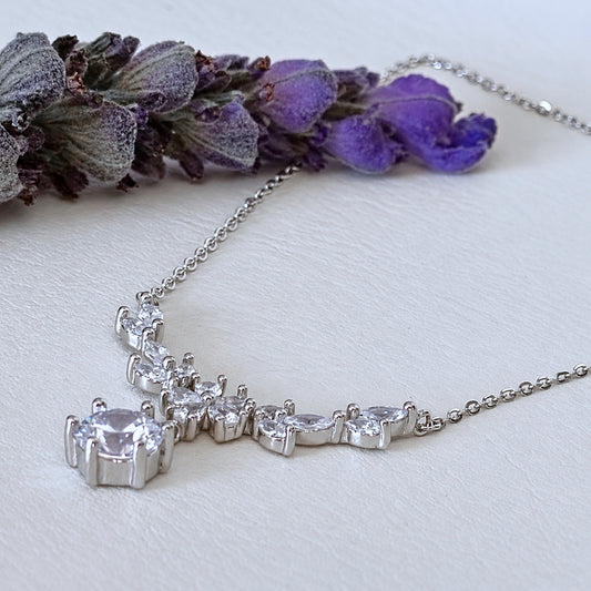 Collar Plata Punto de Luz
