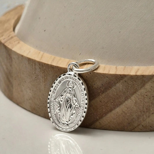 Medalla Virgen de Guadalupe en Plata 925